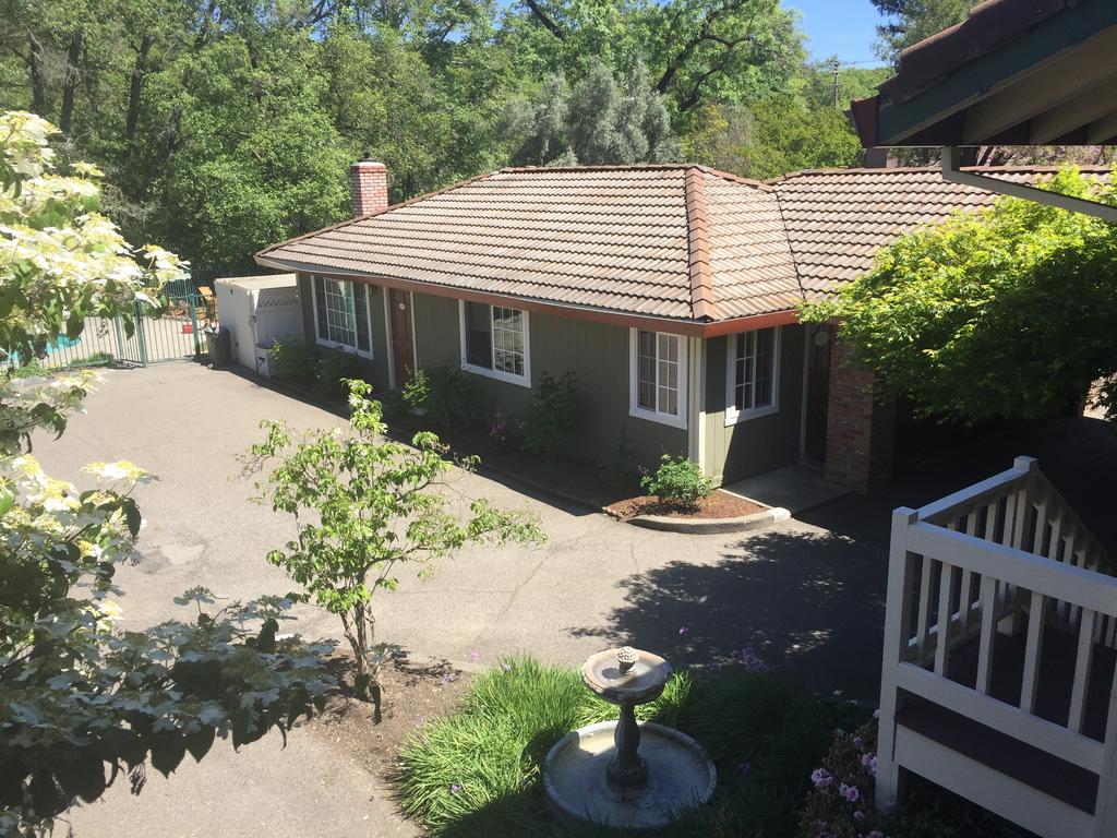 The Jack London Lodge Глен Эллен Экстерьер фото