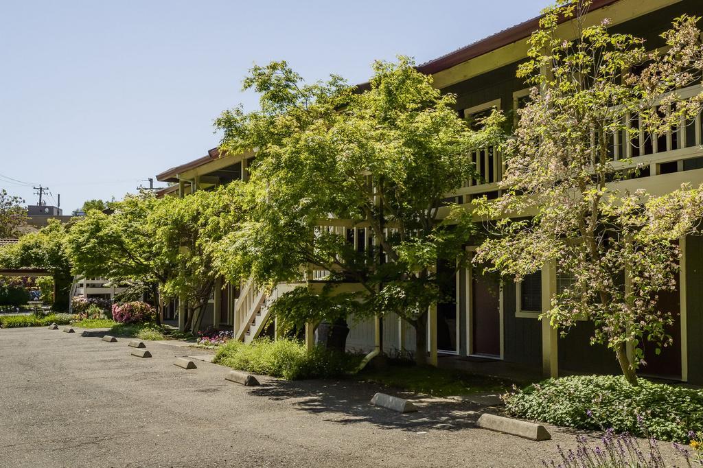 The Jack London Lodge Глен Эллен Экстерьер фото